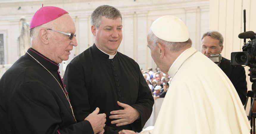 Local priest encounters Pope Francis IMAGE