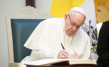 Pope Francis' new exhortation presented at the Holy House of Loreto IMAGE