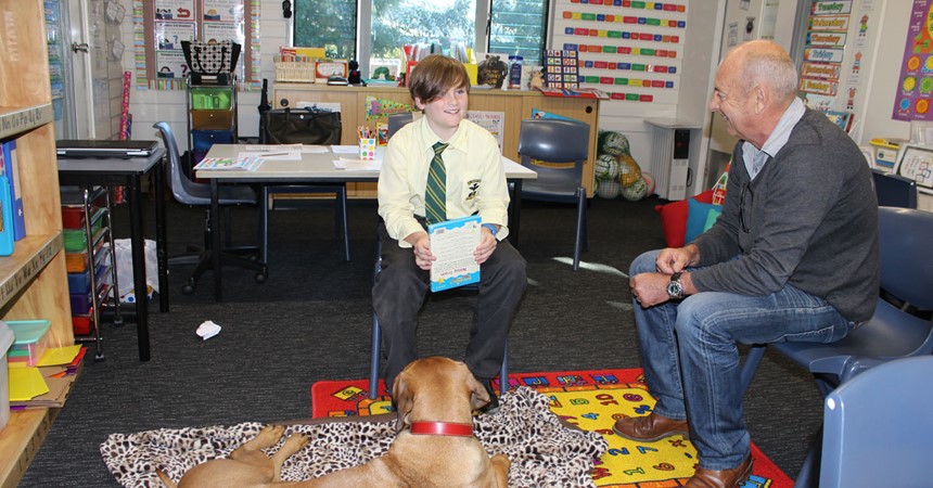 Bill and Ruby introduce a ‘paw’fect program at St Brigid’s IMAGE
