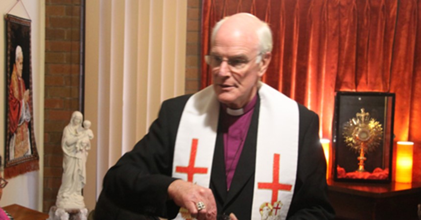 Bishop blesses Adoration Chapel in Wallsend IMAGE