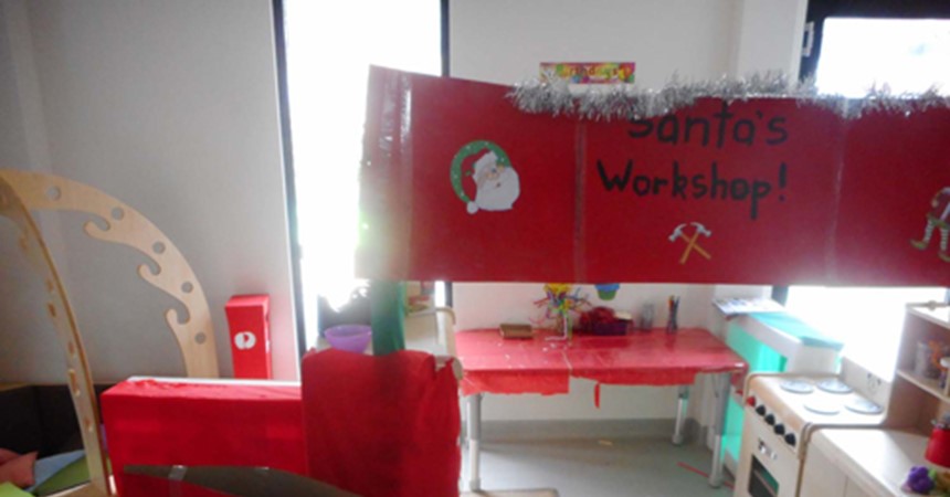 Children in Moane Room begin Christmas celebrations IMAGE