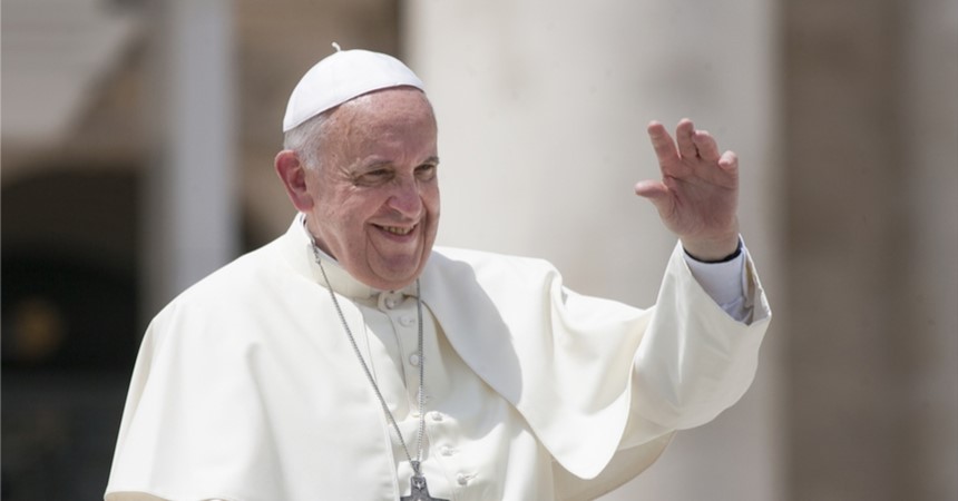 Pope Francis celebrates his 82nd birthday by hosting a party for sick children IMAGE