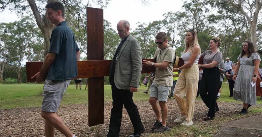 Way of the Cross brings community together to celebrate Mary IMAGE