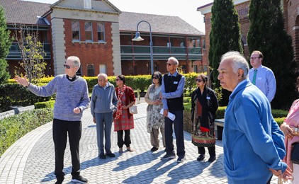 Image:Hindu Community visits our Diocese